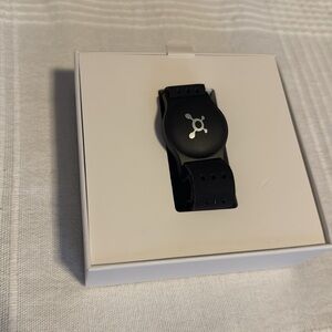 Orange Theory OT Beat Burn 2.0 Heart Rate Monitor with Extra Strap and Charger.